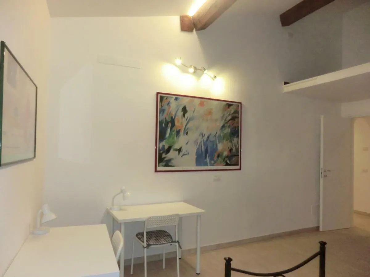 Vasco Pratolini Home Florence 0*,